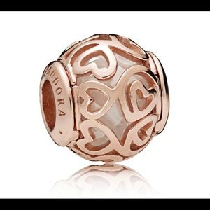 Pandora Rose ™ Hearts Filigree Charm